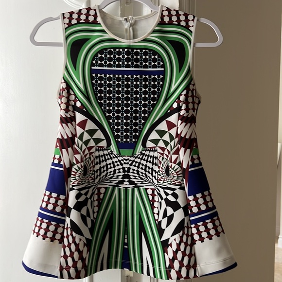 Clover Canyon Top with Geometric Pattern - Picture 4 of 10